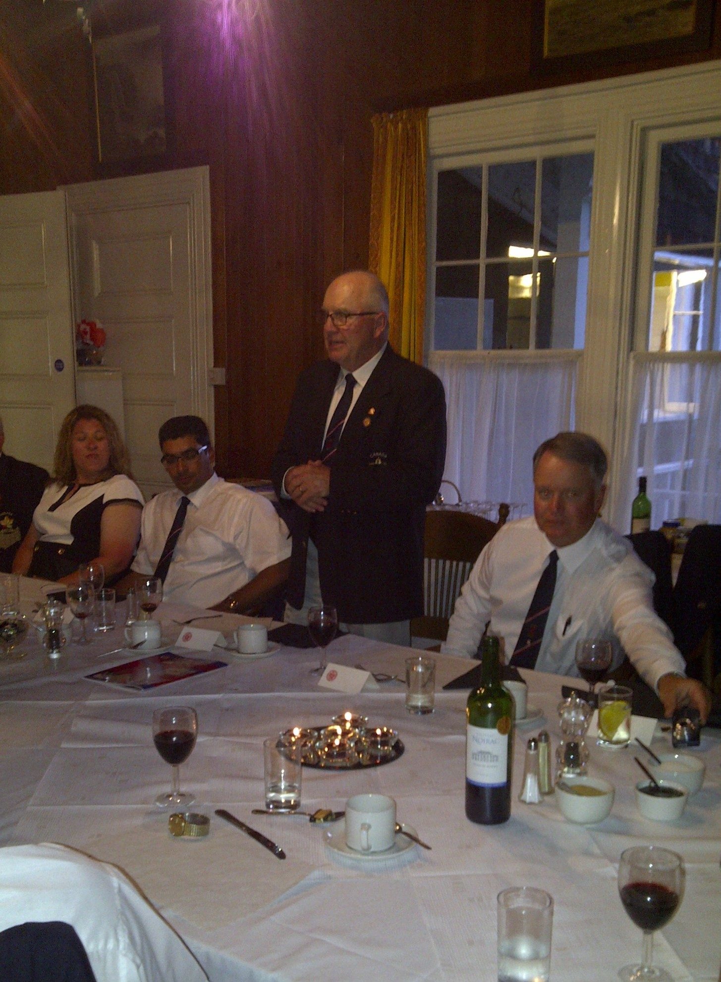 Ron addressing the Team at the 2013 Bisley Team